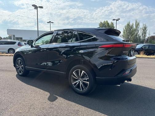 2022 Toyota Venza LE