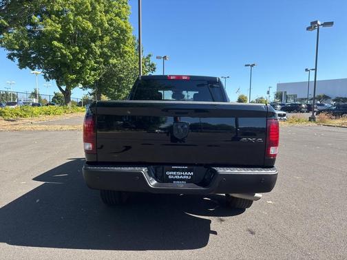 2024 RAM 1500 Classic Warlock Crew Cab 4x4 5'7' Box