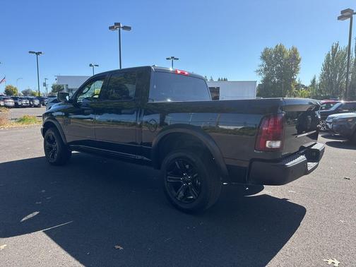 2024 RAM 1500 Classic Warlock Crew Cab 4x4 5'7' Box