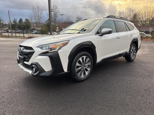 2023 Subaru Outback Touring