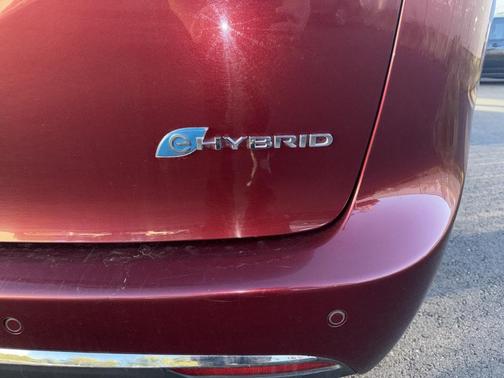 2018 Chrysler Pacifica Hybrid Touring L