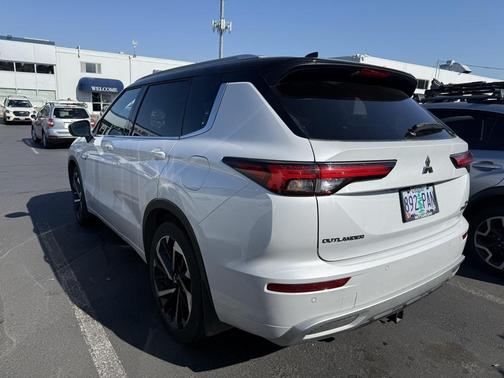 2023 Mitsubishi Outlander PHEV SEL