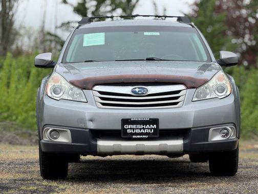 Steel Silver Metallic 2011 Subaru Outback 3.6 R Limited
