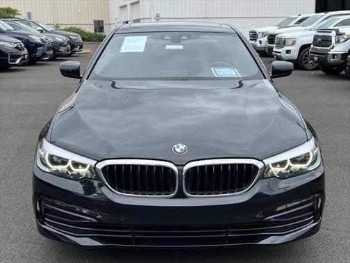 2019 BMW 530 530i