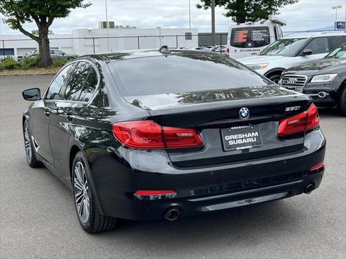 2019 BMW 530 530i
