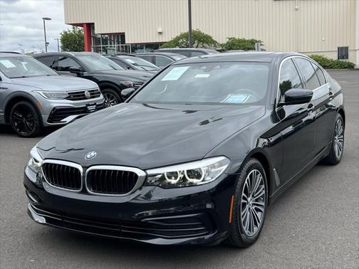 2019 BMW 530 530i
