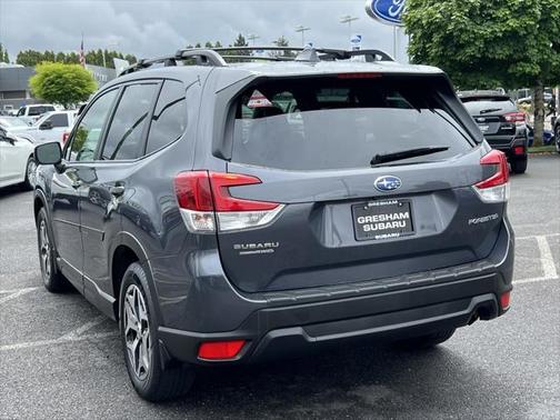 2022 Subaru Forester Premium