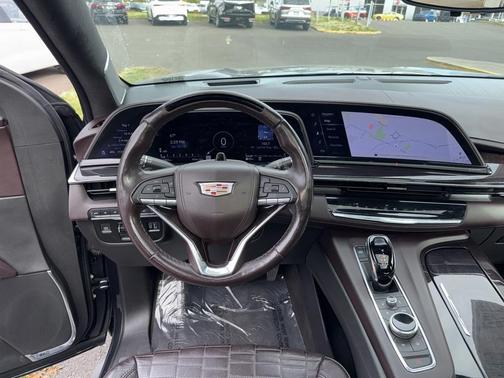 2022 Cadillac Escalade ESV Premium Luxury Platinum