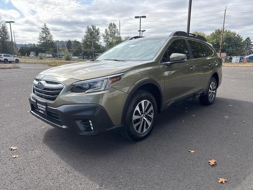 2022 Subaru Outback Premium