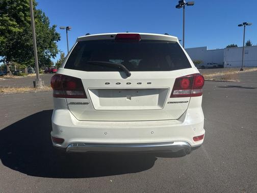 2020 Dodge Journey Crossroad
