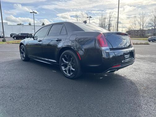 2022 Chrysler 300 Touring