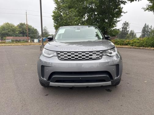 2024 Land Rover Discovery P300 S