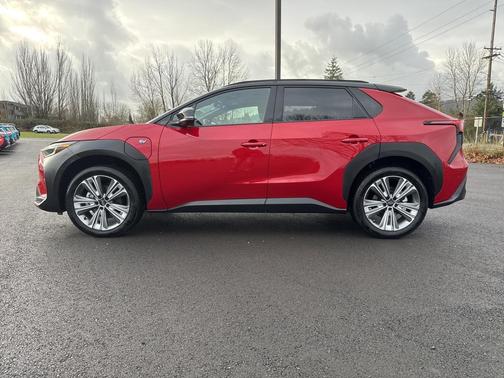 2024 Subaru Solterra Touring