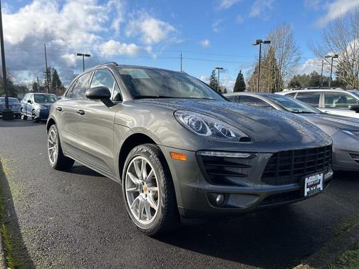 2018 Porsche Macan Base