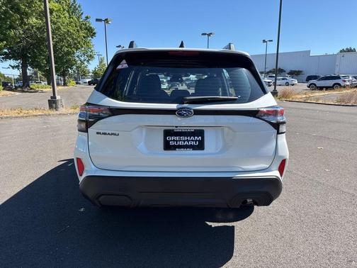 2025 Subaru Forester Base