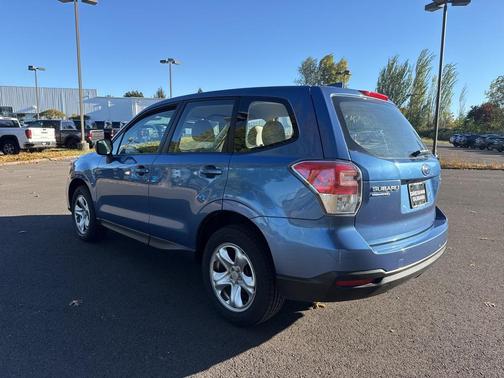2017 Subaru Forester 2.5i