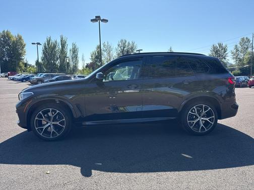 2020 BMW X5 M50i