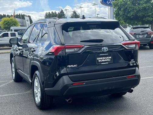 2020 Toyota RAV4 Hybrid LE