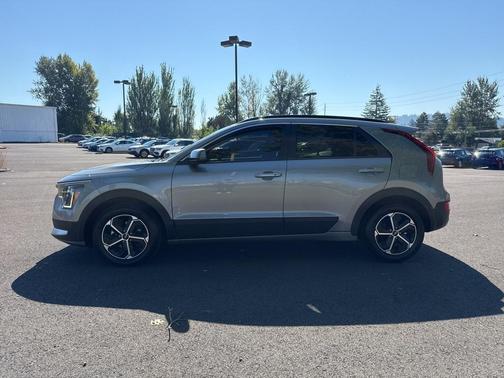 2023 Kia Niro EX