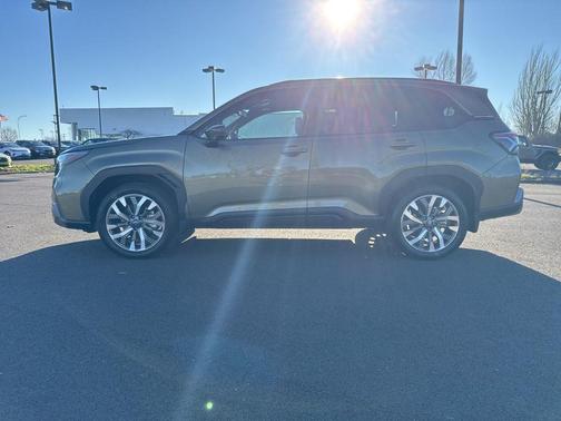 Autumn Green Metallic 2026 Subaru Forester Touring