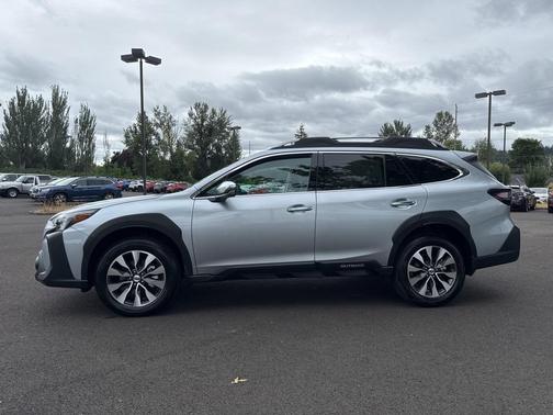 2025 Subaru Outback Touring XT