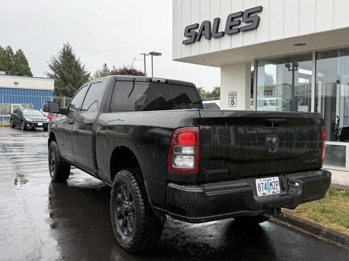 2021 RAM 2500 Big Horn Crew Cab 4x4 6'4' Box