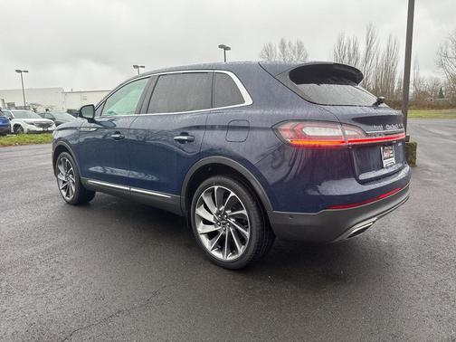 2020 Lincoln Nautilus Reserve