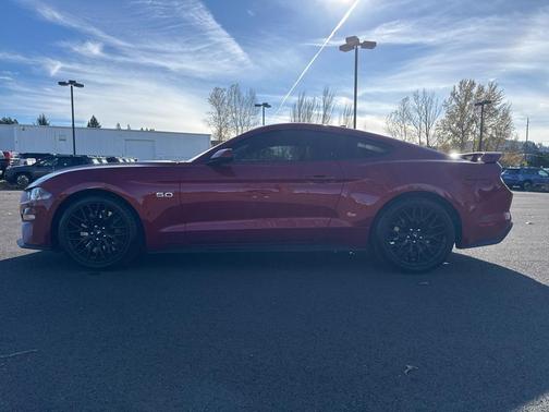 2022 Ford Mustang GT Premium