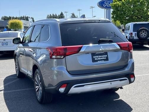 2020 Mitsubishi Outlander SE