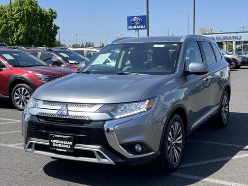 2020 Mitsubishi Outlander SE