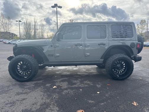 2022 Jeep Wrangler Unlimited High Tide 4x4