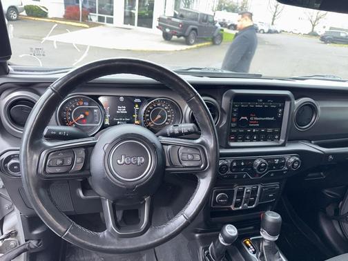 2022 Jeep Wrangler Unlimited High Tide 4x4