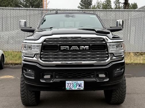 2020 RAM 3500 Limited Crew Cab 4x4 8' Box