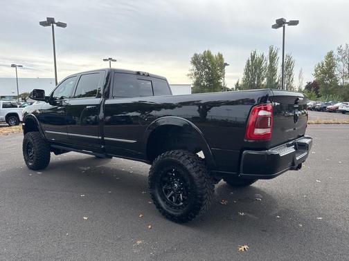 2020 RAM 3500 Limited Crew Cab 4x4 8' Box