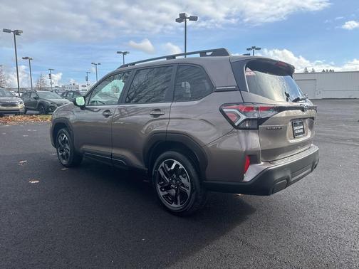 2025 Subaru Forester Hybrid Premium