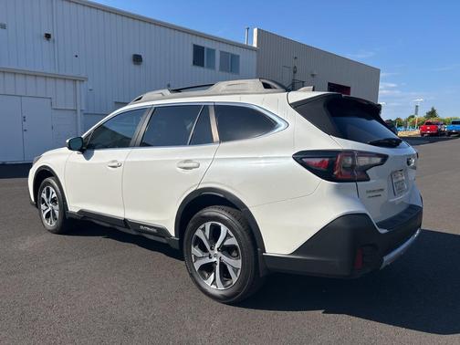 2022 Subaru Outback Limited XT