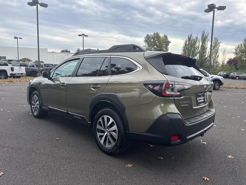 2023 Subaru Outback Premium