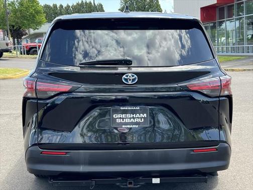 2021 Toyota Sienna LE