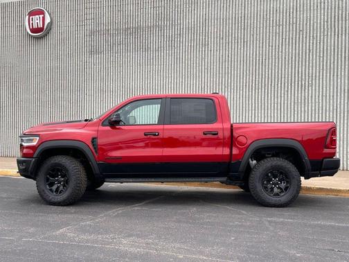 Molten Red Pearlcoat 2026 RAM 1500 RHO Crew Cab 4x4 5'7' Box