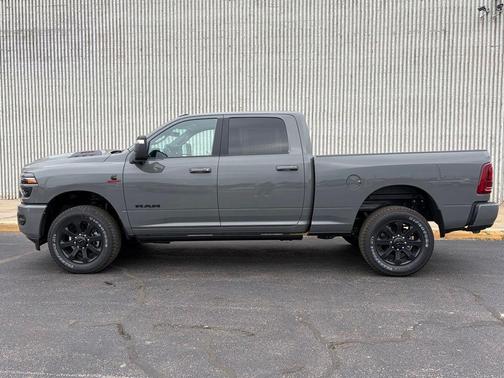 Ceramic Gray Clearcoat 2026 RAM 2500 Laramie Crew Cab 4x4 6'4' Box