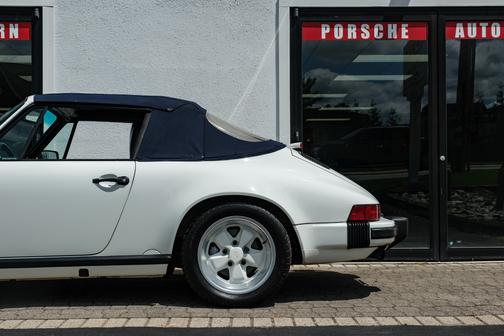 1989 Porsche 911 Cabriolet
