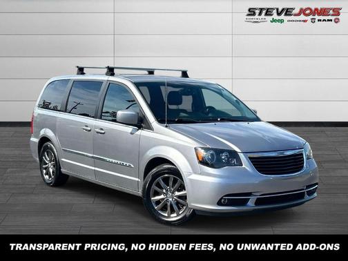 Billet Silver Metallic Clearcoat 2016 Chrysler Town & Country S