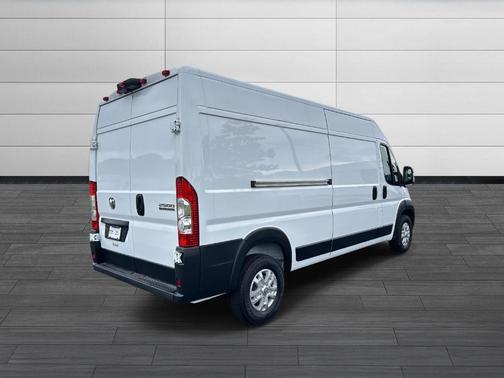 Bright White Clearcoat 2025 RAM ProMaster 2500 High Roof