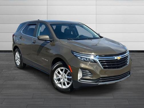 Harvest Gold / Bronze 2023 Chevrolet Equinox 1LT