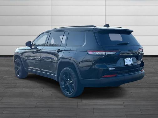 Diamond Black 2023 Jeep Grand Cherokee L Laredo