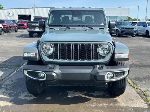 Anvil Clearcoat 2024 Jeep Gladiator Sport