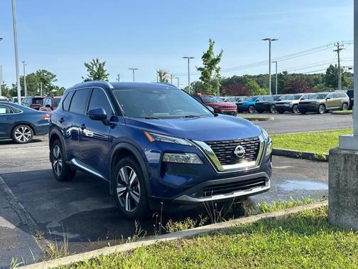 Caspian Blue 2022 Nissan Rogue SL