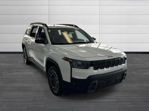 Bright White Clearcoat 2026 Jeep Cherokee LAREDO/LIMITED