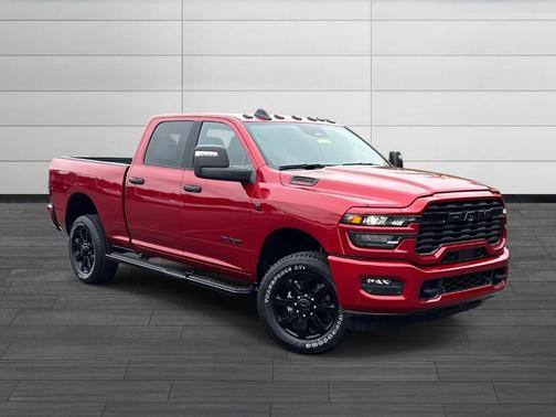 Molten Red Pearlcoat 2026 RAM 2500 Big Horn