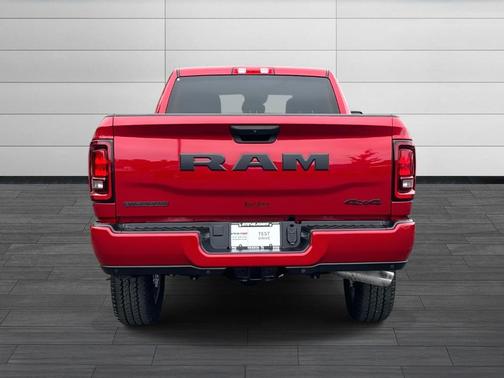 Molten Red Pearlcoat 2026 RAM 2500 Big Horn